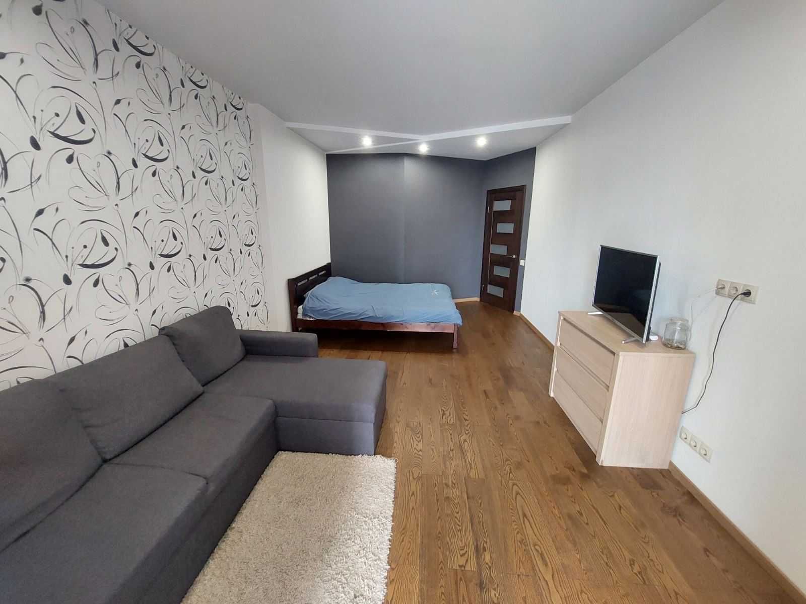 (5) Продаж 1к квартири по вул. Київська 6470