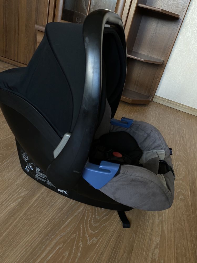 Автокресло Recaro. Платформа RECARO SmartClick