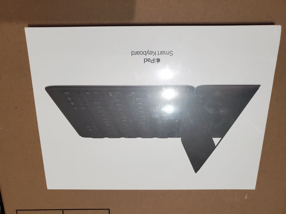 Чохол клавіатура Apple iPad Smart Keyboard A1829 MX3L2LL/A
