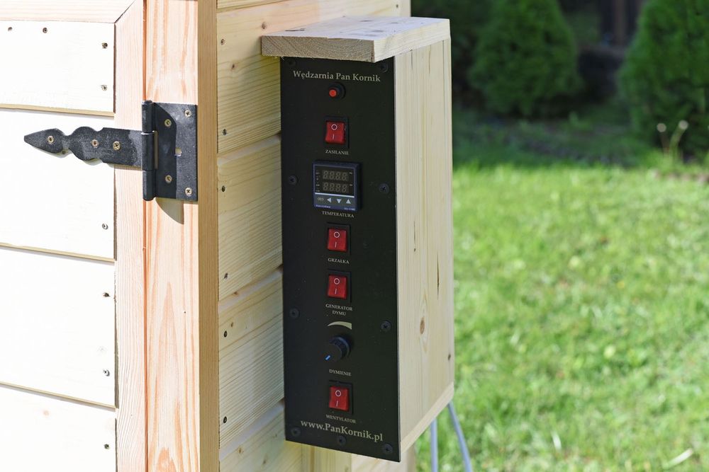 Drewniana wędzarnia elektryczna A150