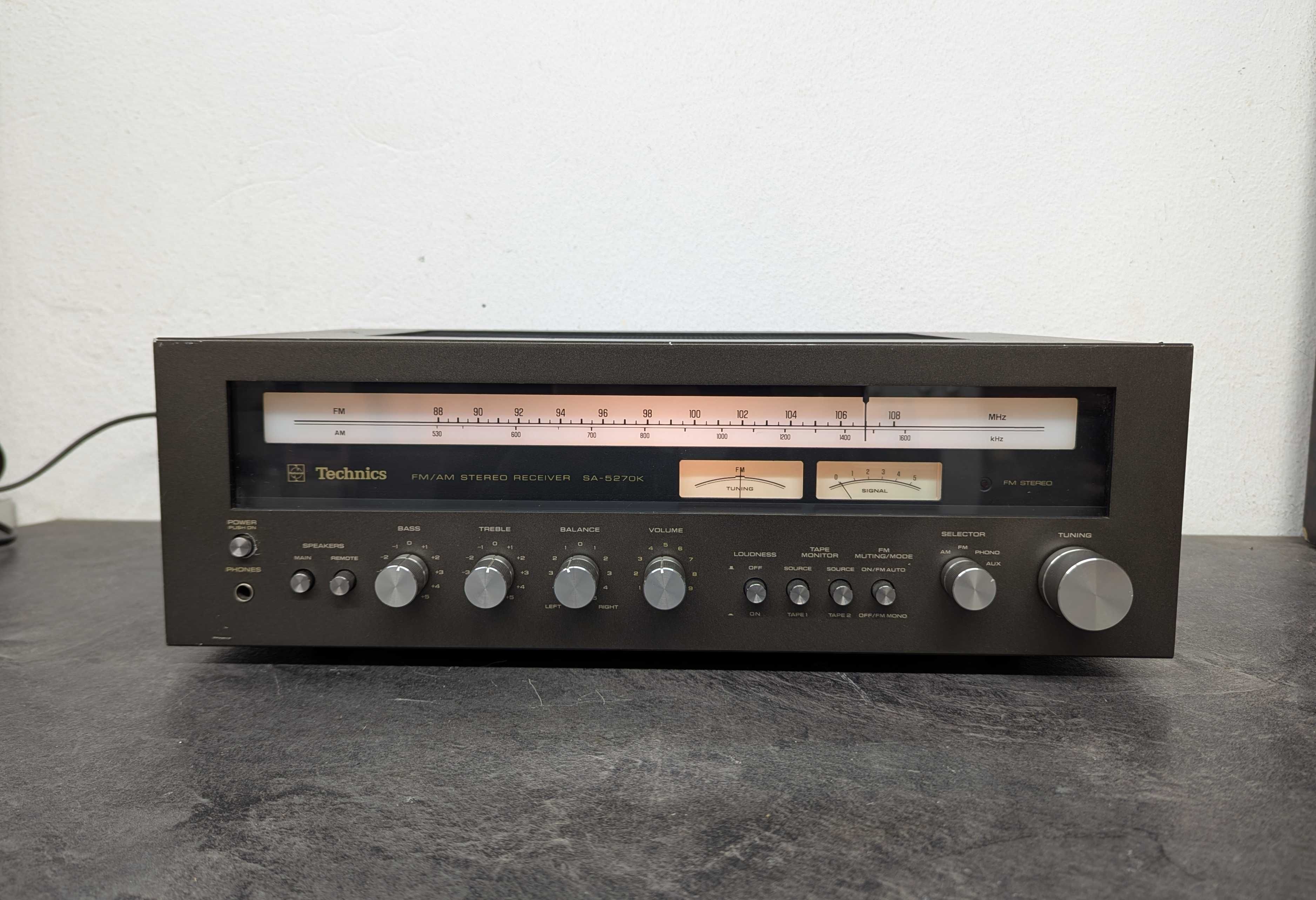 Стерео ресивер Technics SA-5270K.