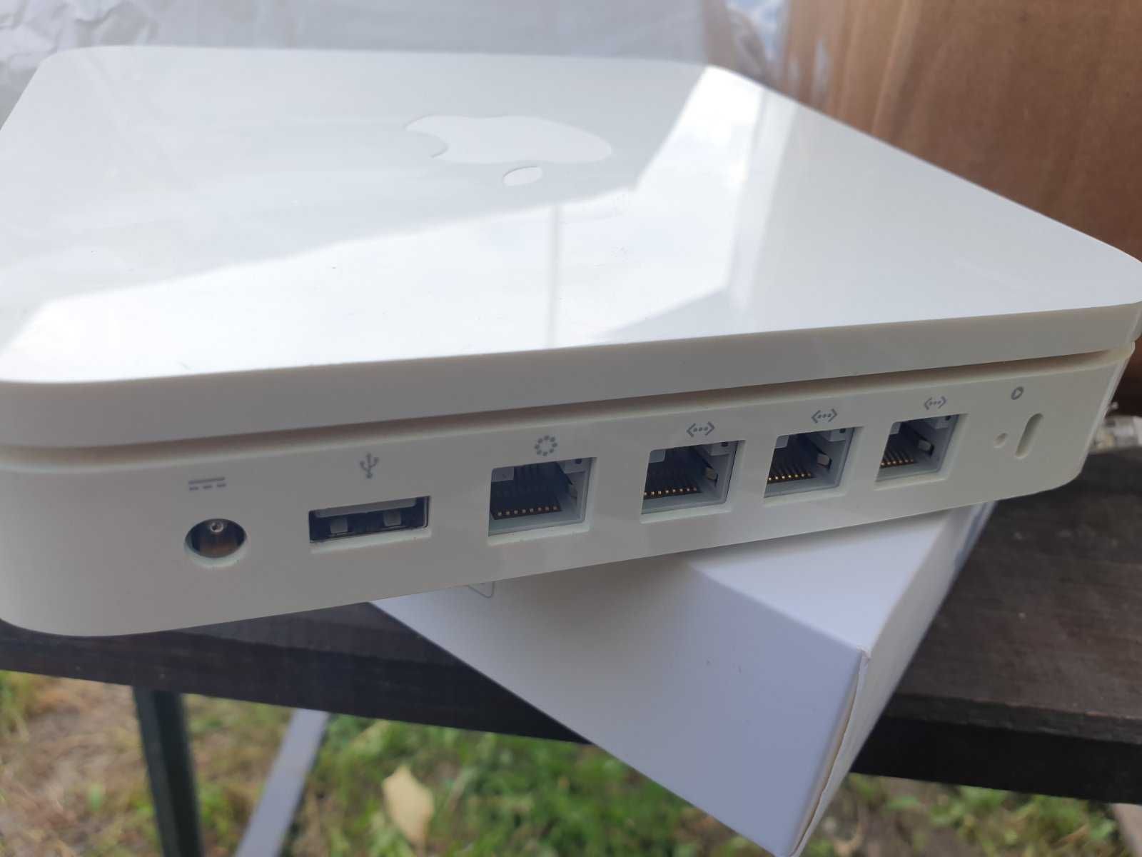 Роутер Apple  A1301 AirPort Extreme