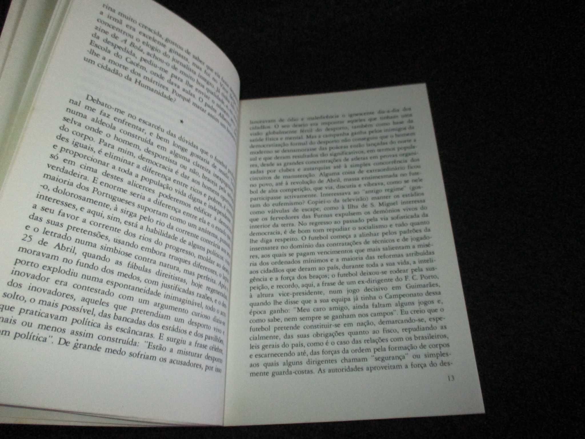 Livro Crónicas da Época Desportiva Homero Serpa