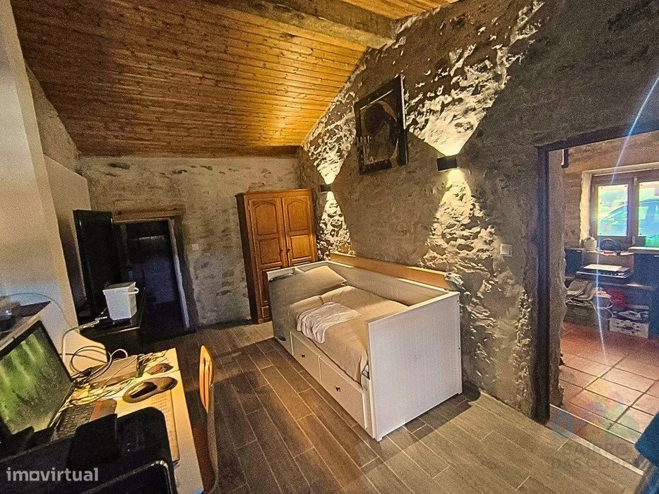 Charme Rural e Conforto em Duas Moradias Renovadas - Tomar