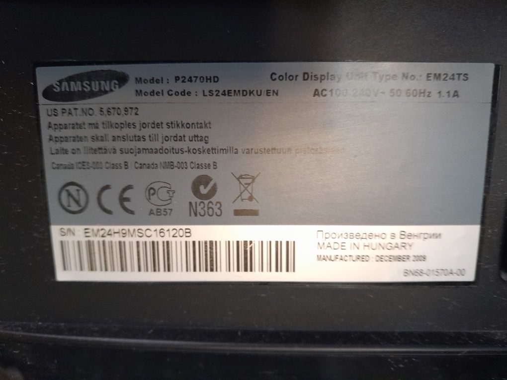 Komputer plus monitor z funkcją telewizora
