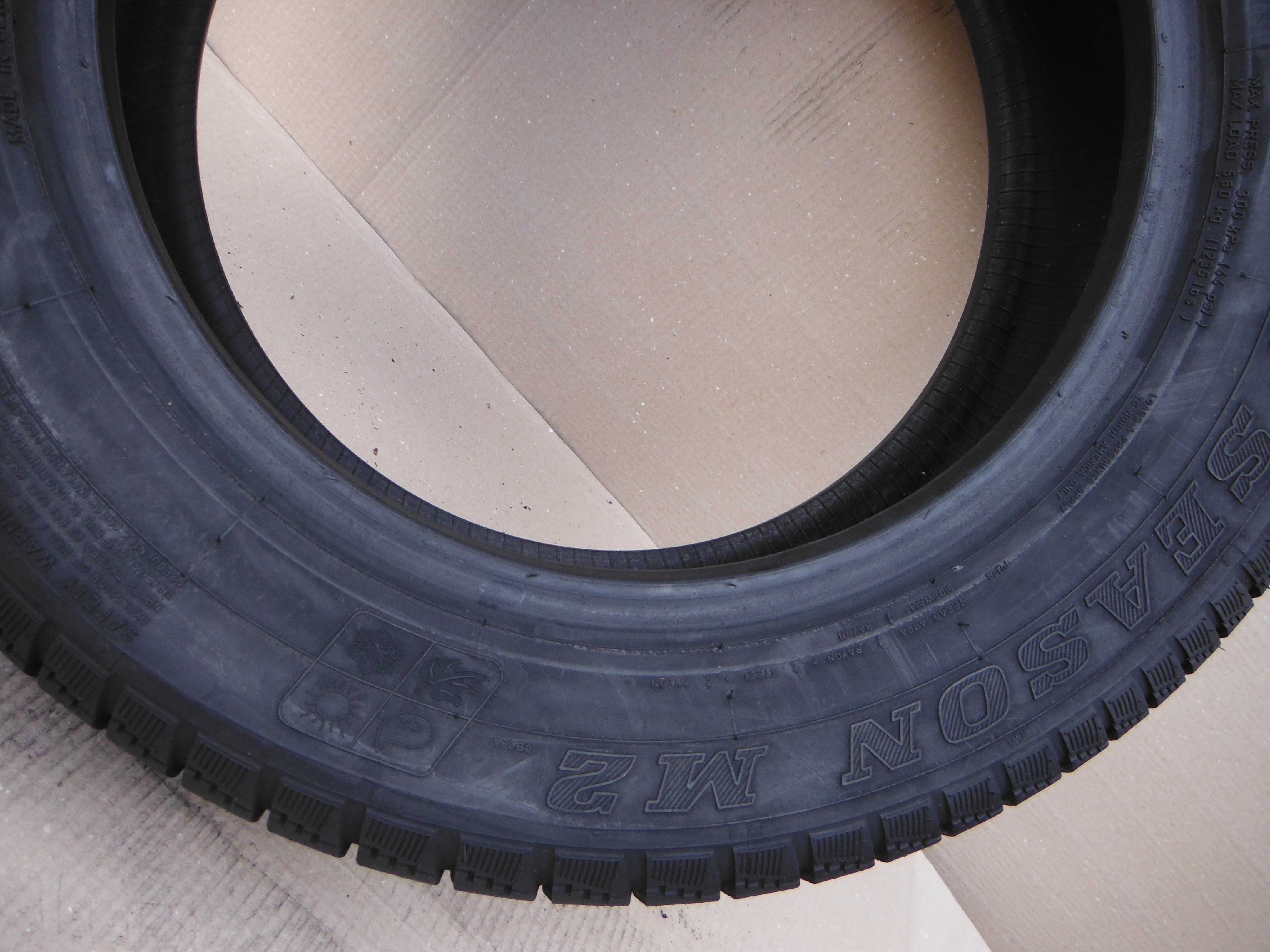 Opona Całoroczna 185/65/15 Dunlop M2