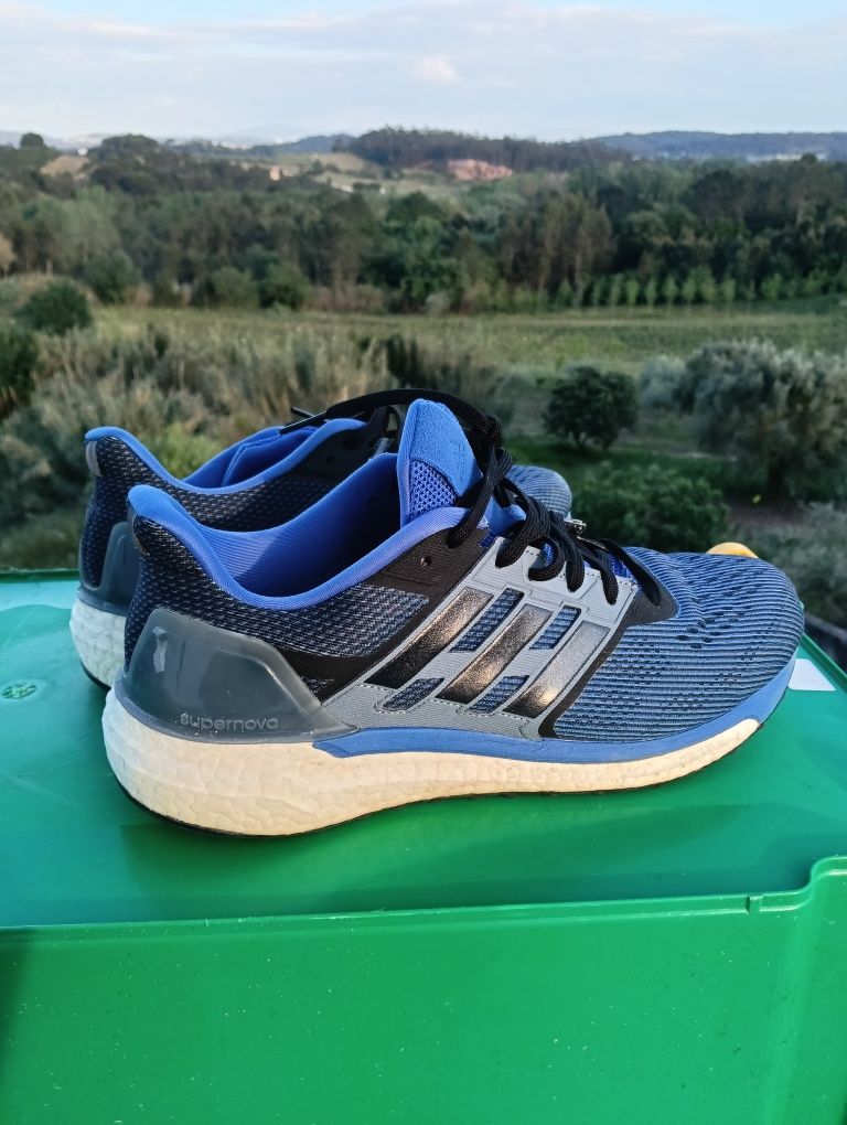 Sapatilhas Adidas Supernova