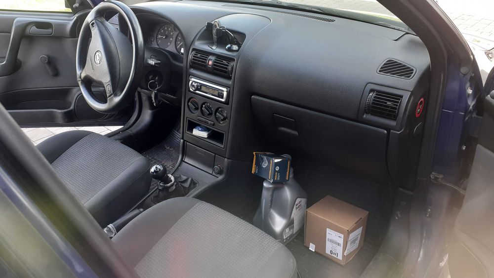 Opel Astra G z PL salonu.       Benzyna 1.4