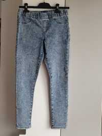 Elastyczne jeansy pepco 158