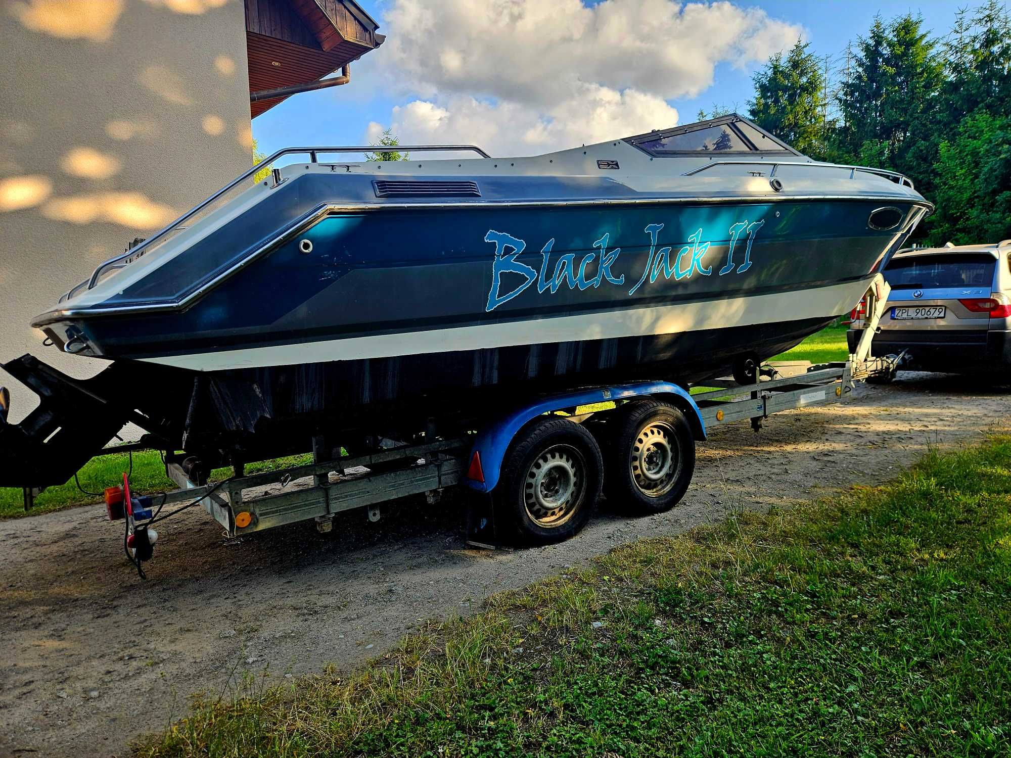 Łódz Chaparral2359sx v8 mercruiser wolne wydechy! Diabeł;)