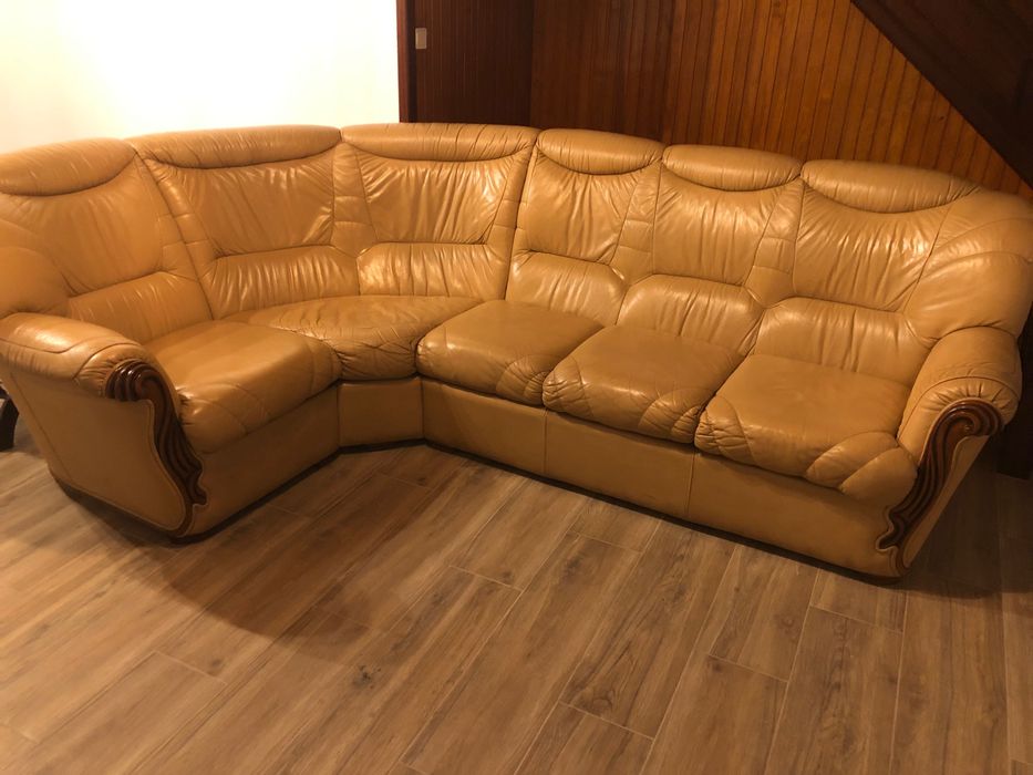 Sofá 5 lugares em pele