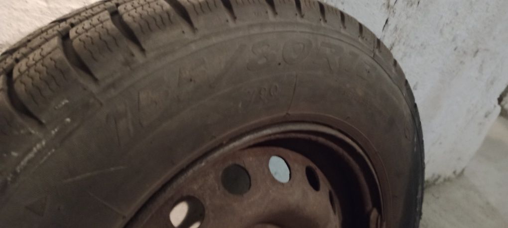 Opony zimowe 13 z felgami Fiat Panda