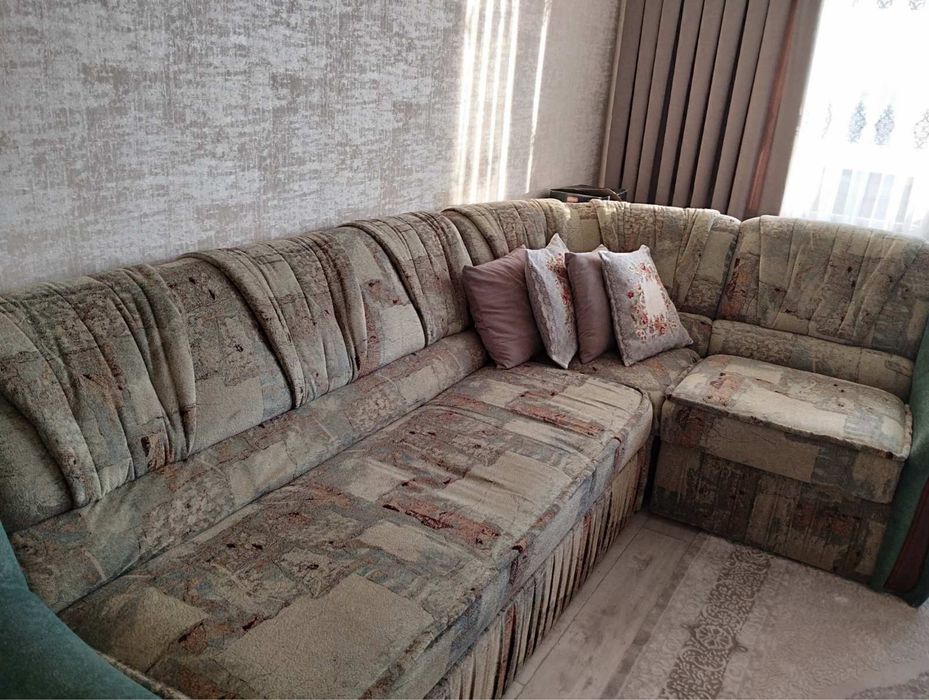 Продам розкладний диван