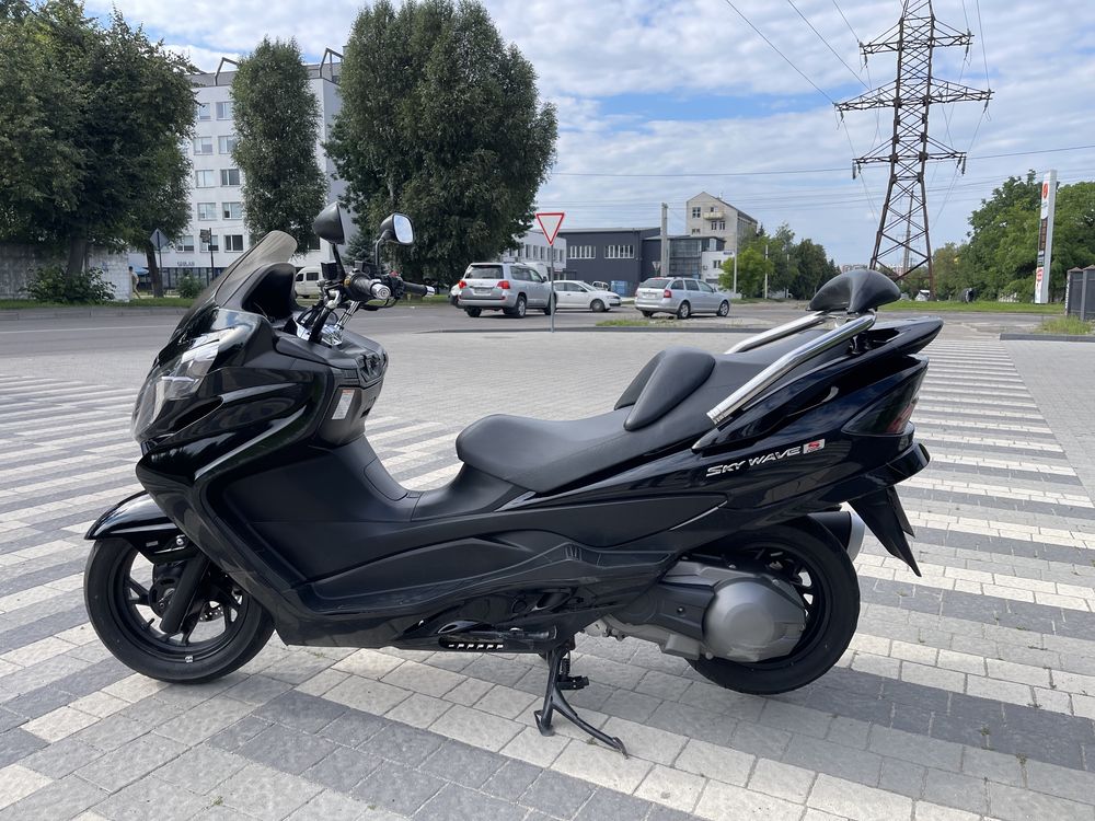 Suzuki Skywave 250 Type S k7