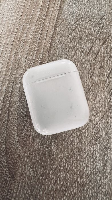 Apple AirPods 2 A1602 samo etui ładujące