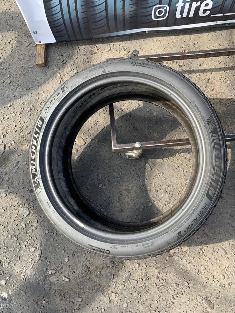 Шини 235/40 R19 пара Michelin 7мм, зима, 2023р