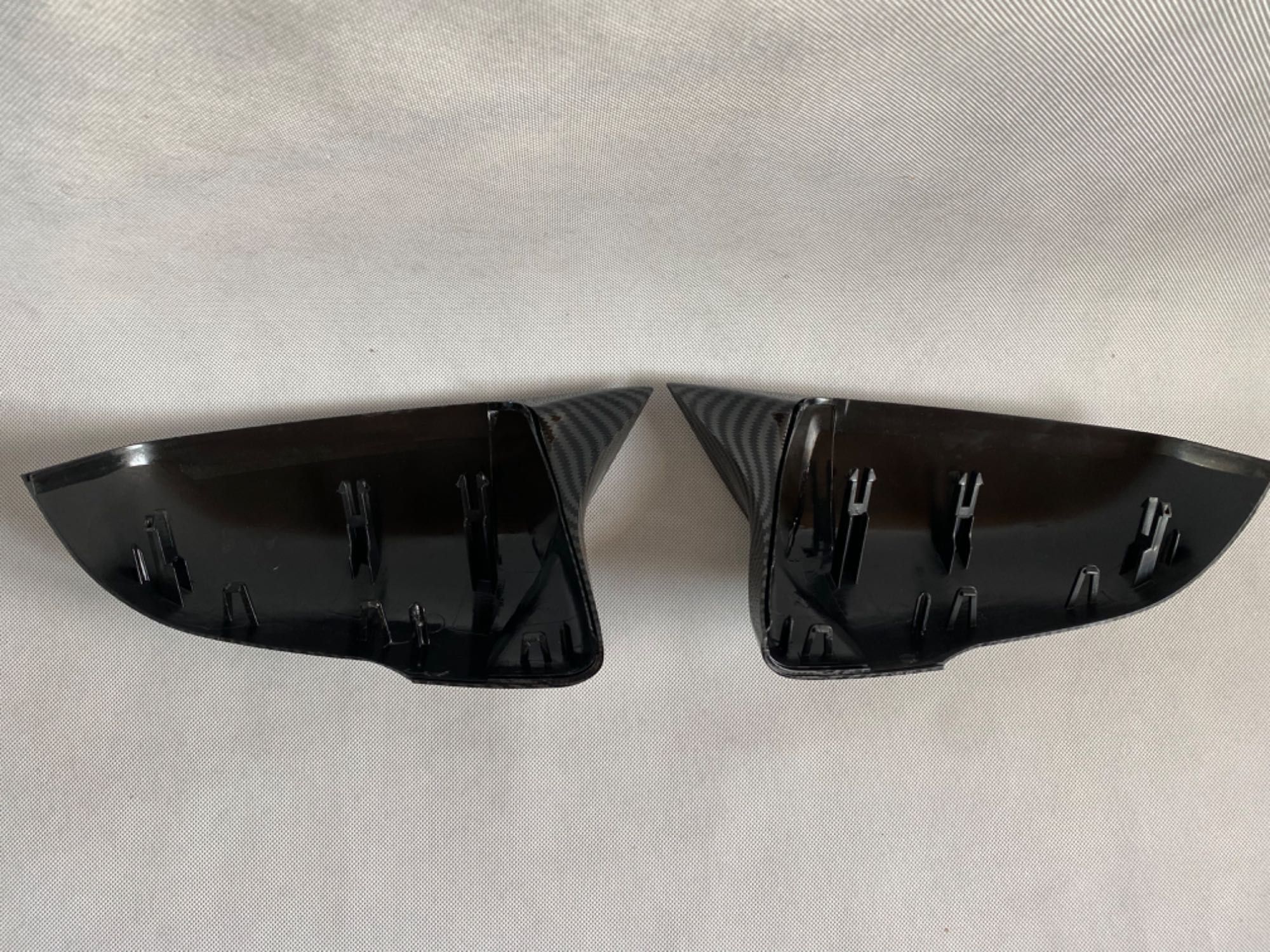 Obudowy Lusterek Nakładki BMW F40 F44 F48 F45 F52 CZARNY POŁYSK CARBON