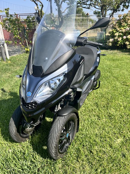 Piagio MP3 300 hpe - menos de 1000kms