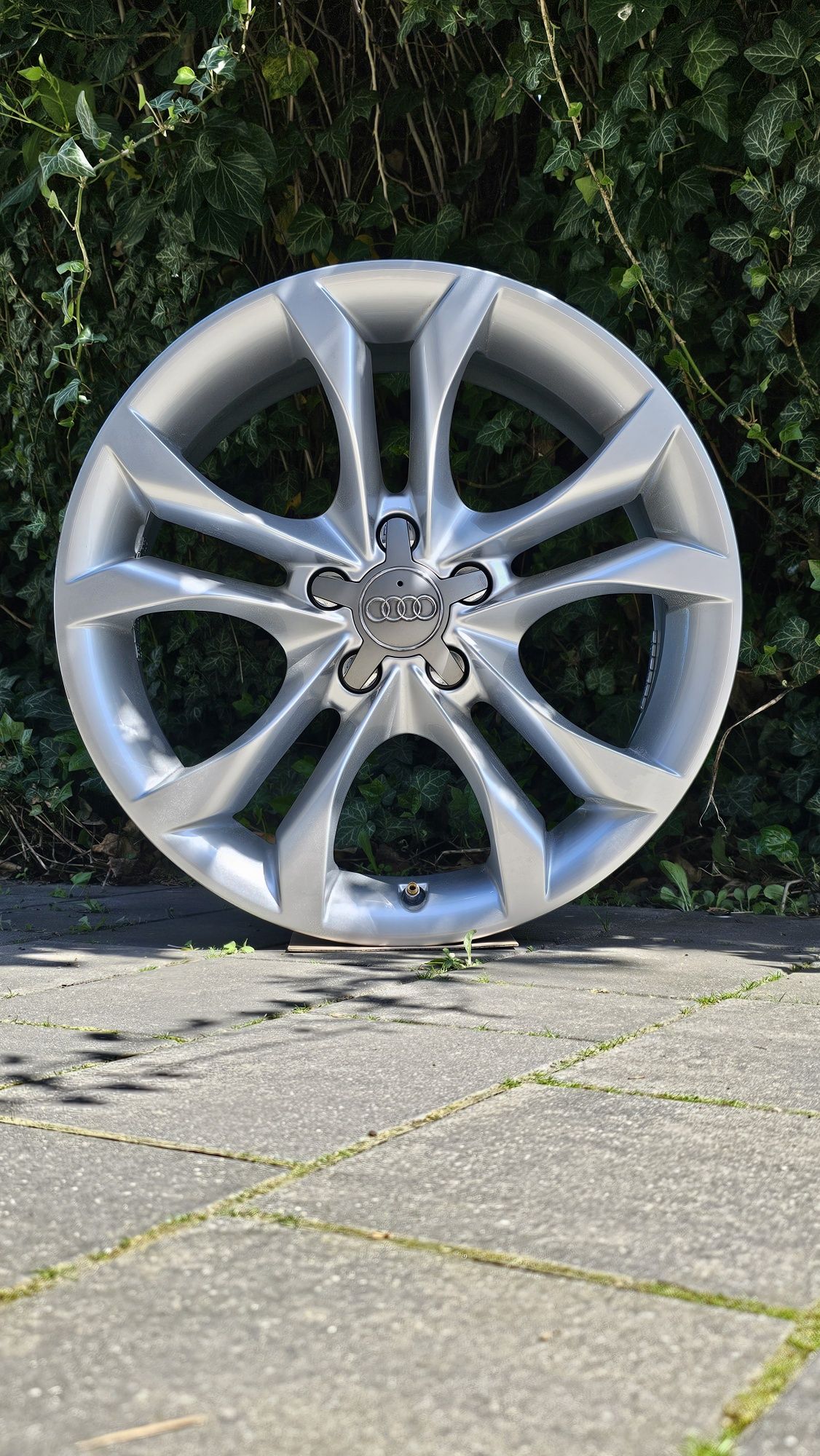 Oryginalne Alufelgi Audi A4 A5 A6 Nowe 5x112 Felgi 18