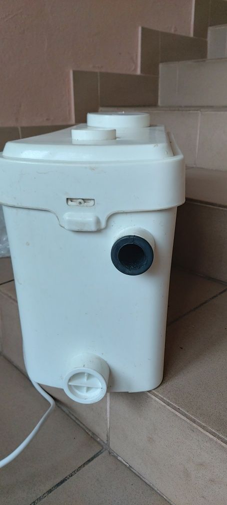 Pompa do WC z rozdrabniaczem Sanmatic Pro