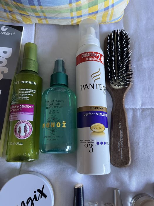 Pack de artigos higiene e maquilhagem