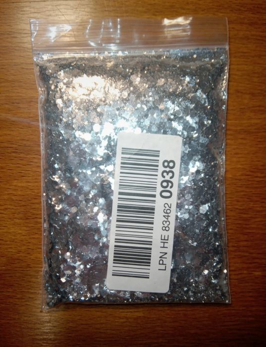 Saquinho de purpurinas hexagonais prateadas Amazon