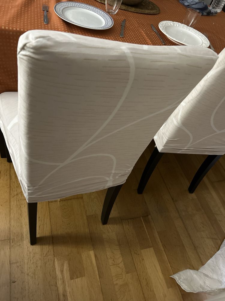 Mesa extensivel + 4 cadeiras