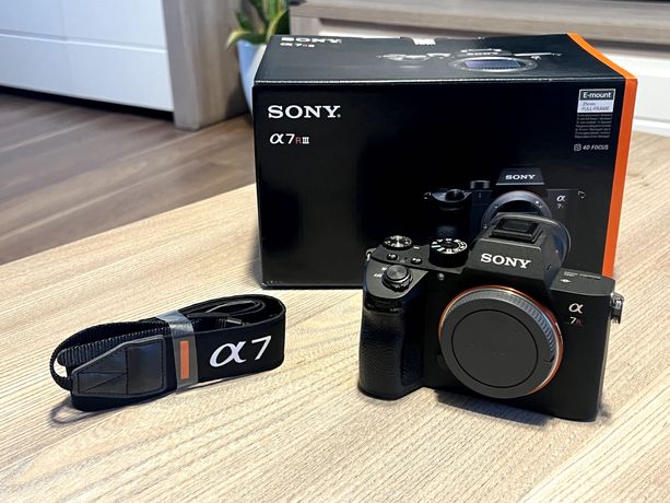 Sony A7R III 42MPX ILCE7RM3 Body