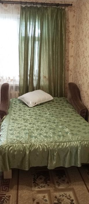 Алмазний. Автовокзал, 23 Вересня, 900гр. ціна за добу,5 окремих спальн