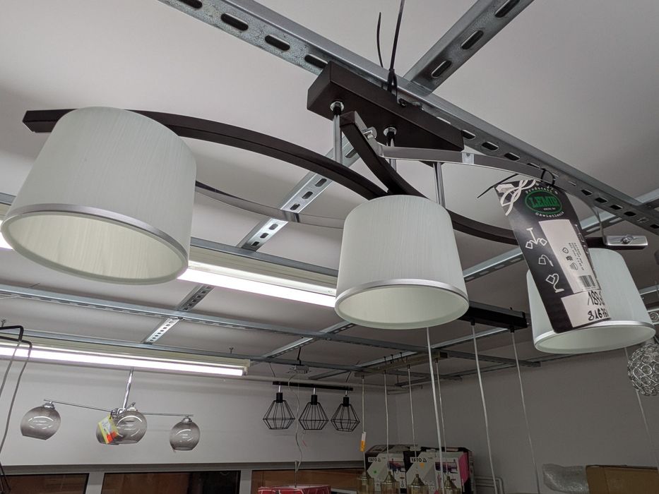 Lampa sufitowa trzy punktowa