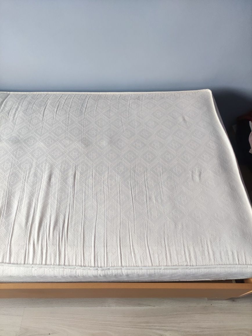 Sprzedam materac 90x200x16.Okazja.