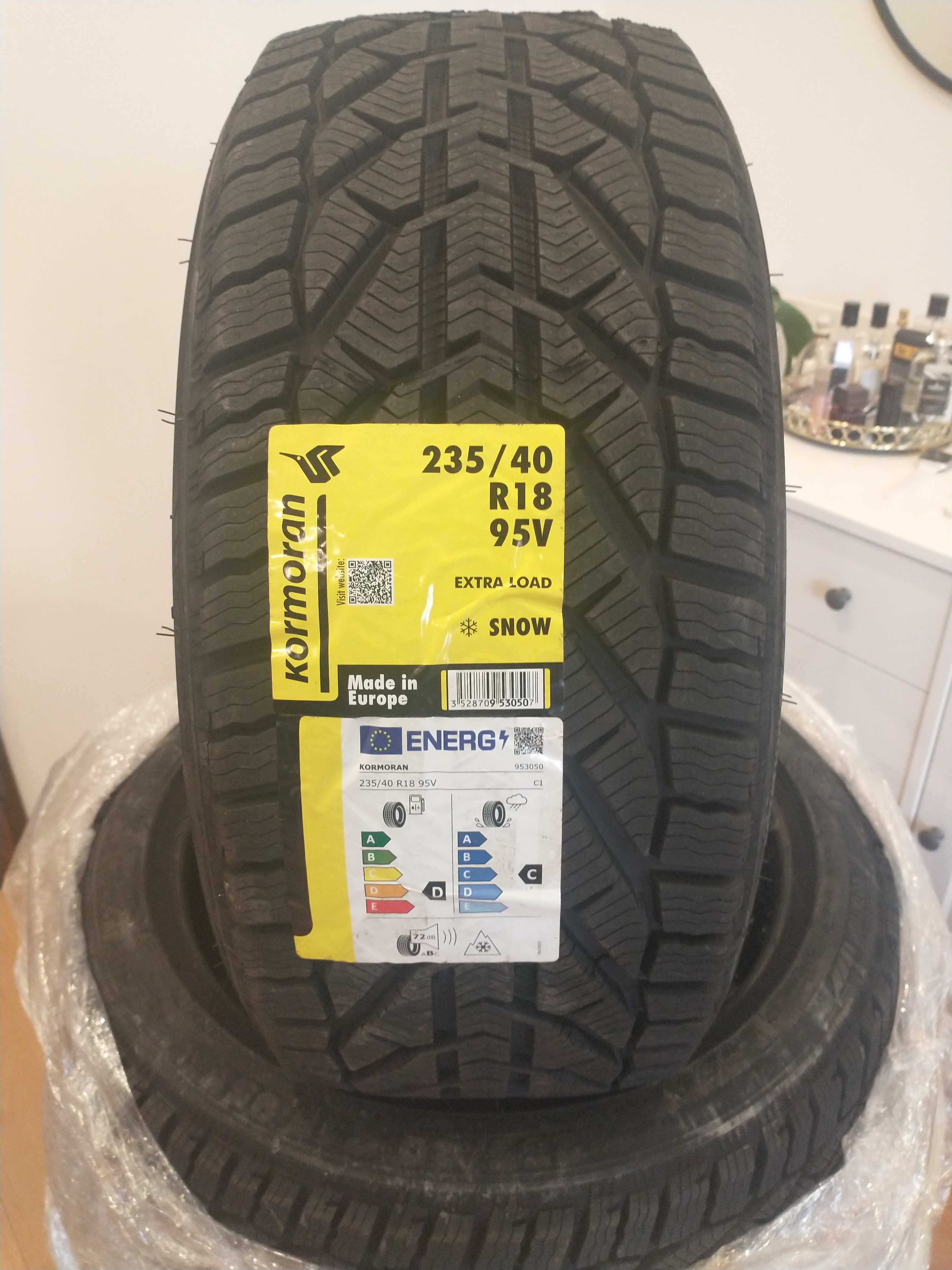 4X Nowe nieużywane opony zimowe Kormoran snow 235/40 R18 95V