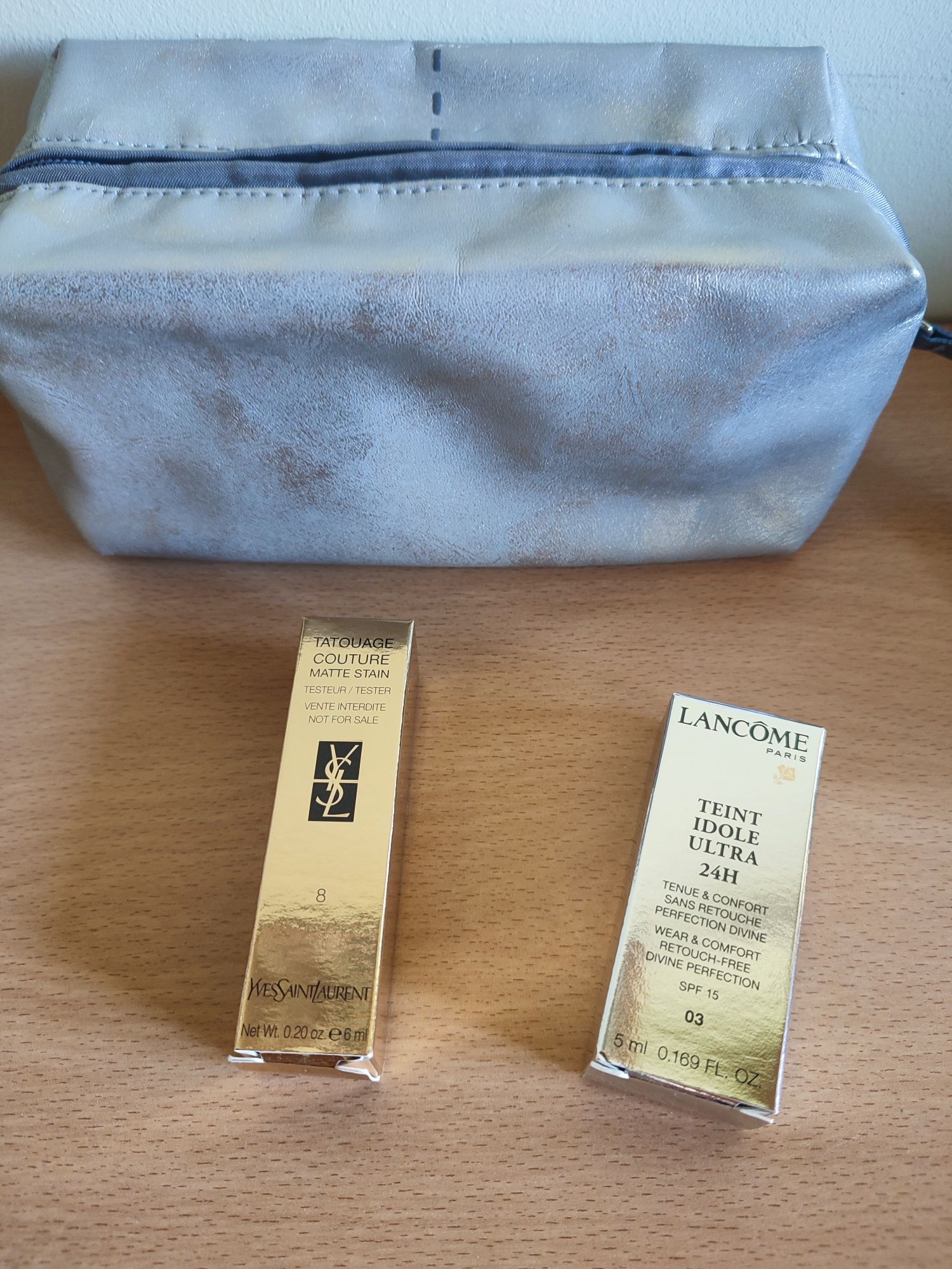 Conjunto de maquilhagem Lancôme e ysl