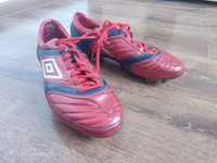 Buty piłkarskie Umbro Stealth Pro A HG r.44/27,1 cm
Buty piłkarskie Um