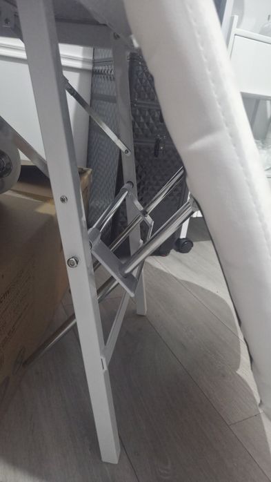 Fotel kosmetyczny przenosny