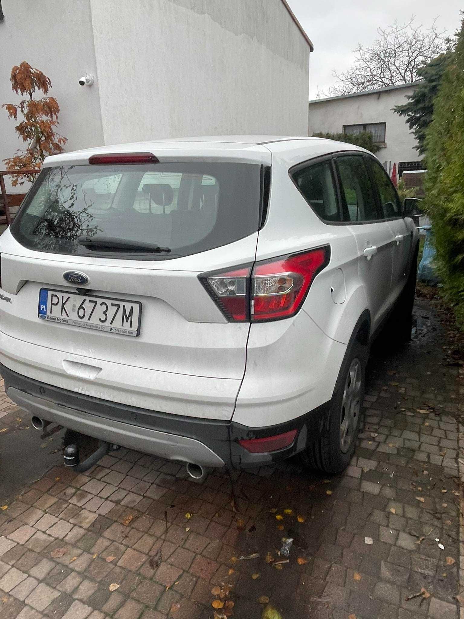 SPRZEDAM Ford Kuga 2017 2.0 Disel FAKTURA VAT 23% !!!