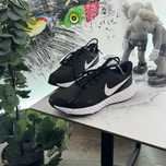 Кросівки Nike Revolution 40 розмір 4491