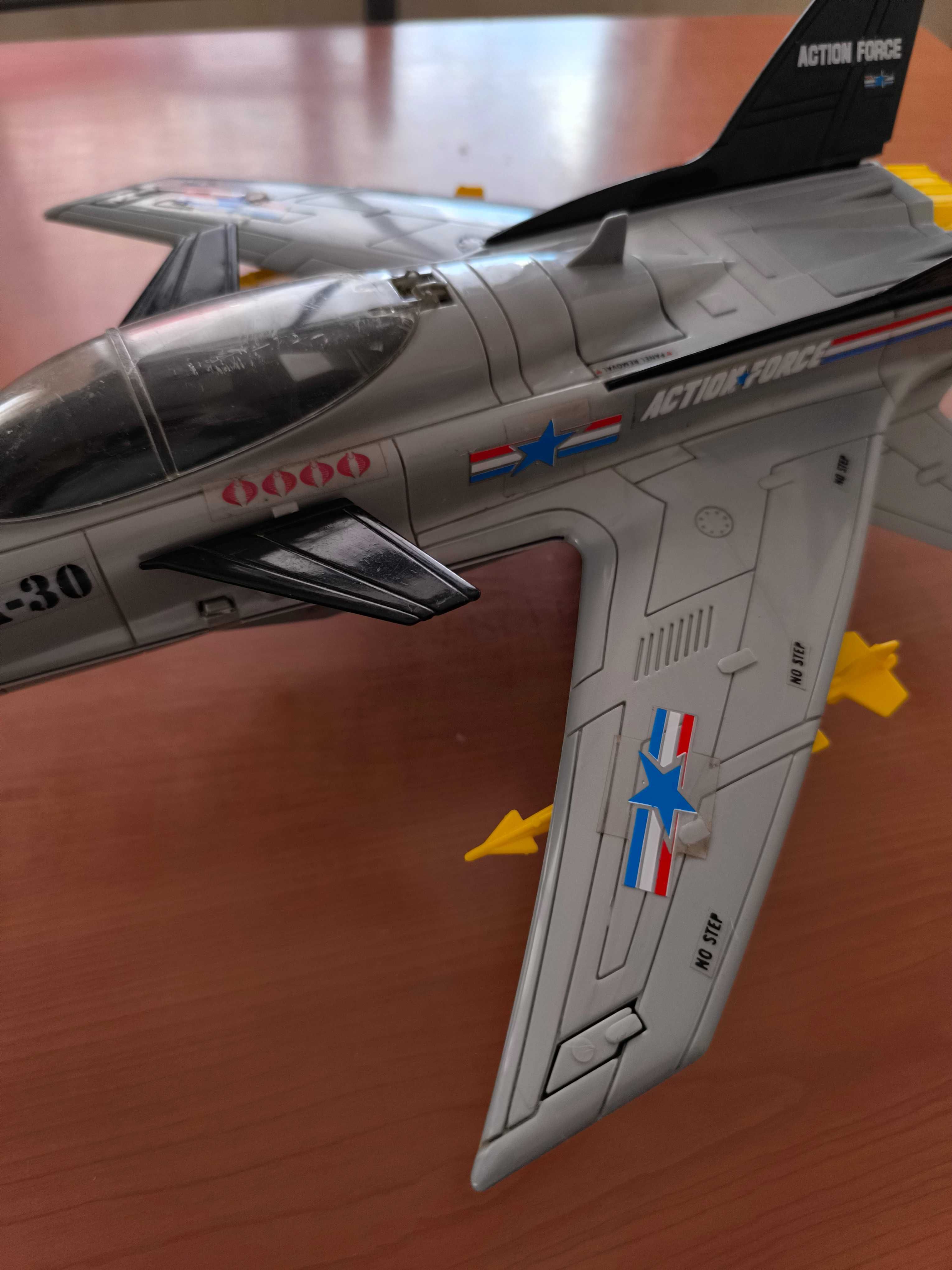 1986 GI JOE Conquest X-30 Jet Airplane Vehicle