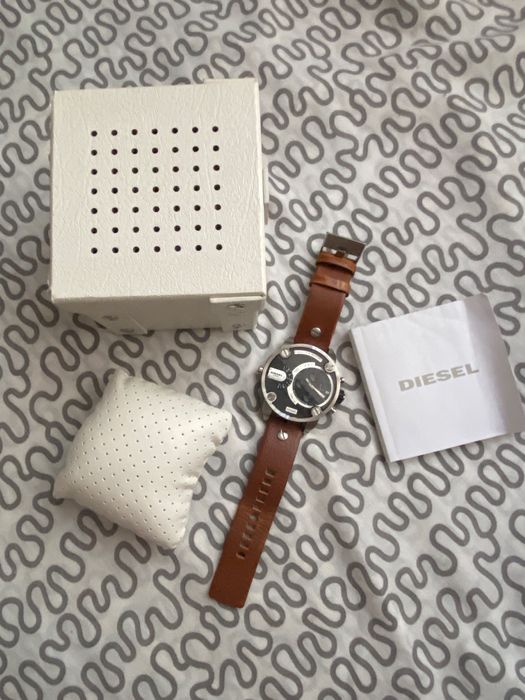 Diesel DZ7264 quase novo