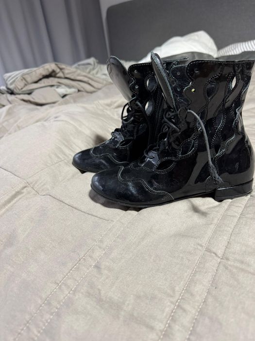 Лакіровані черевики