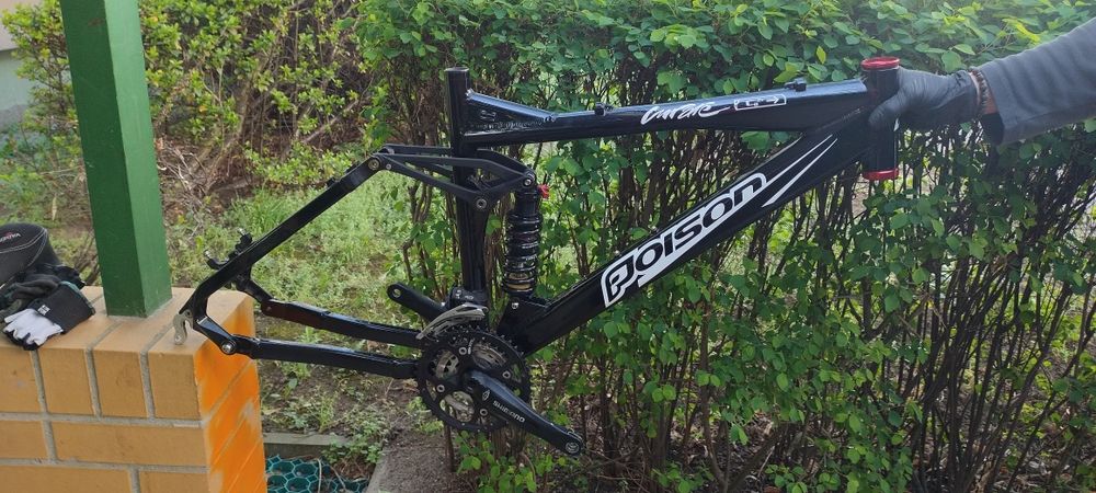 OKAZJA!!! Rama DH Poison Curare