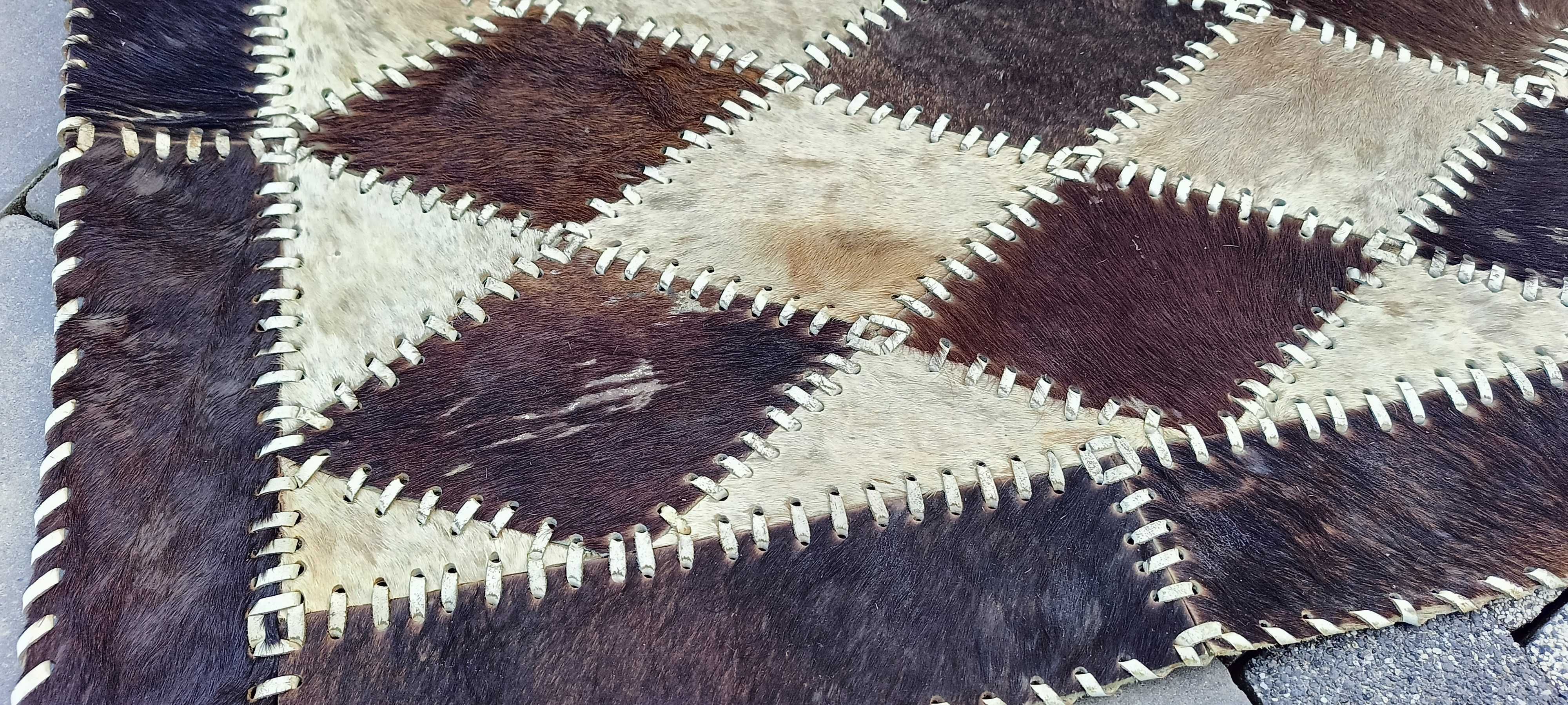 Patchwork dywan krowa skóra bydlęca 108 x 60 cm skóra z krowy