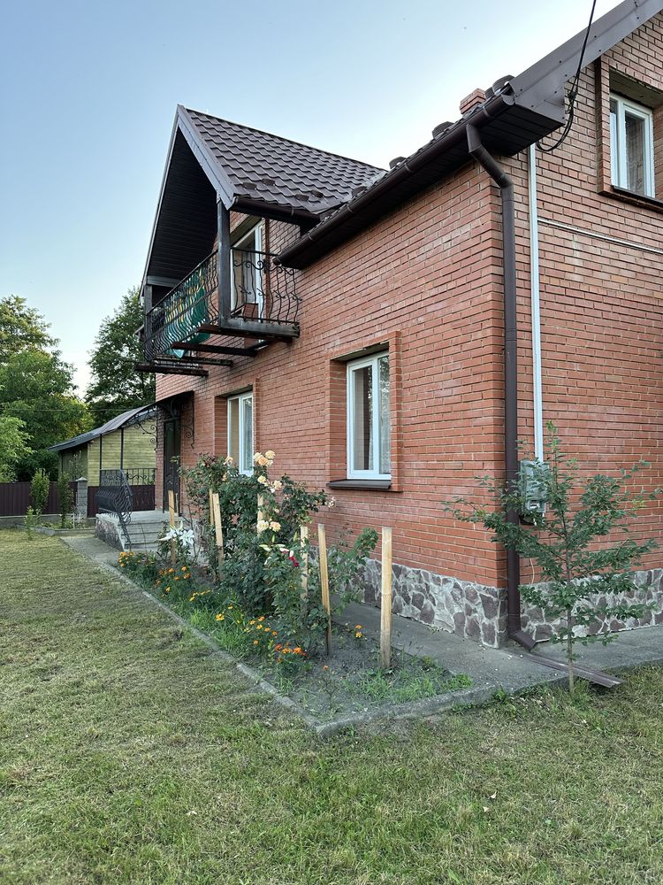 Продаж котеджа в мальовничному с. Нова Липівка