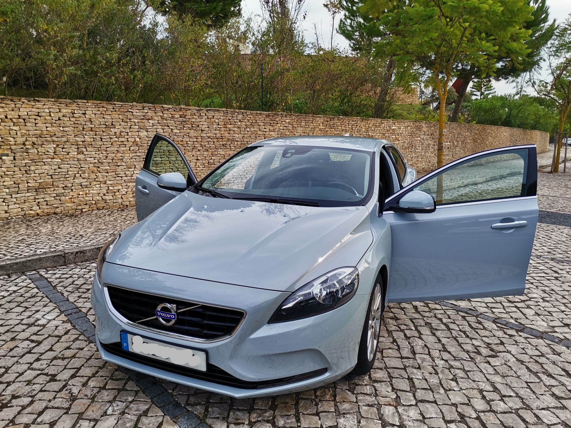 Volvo V40 - Summum