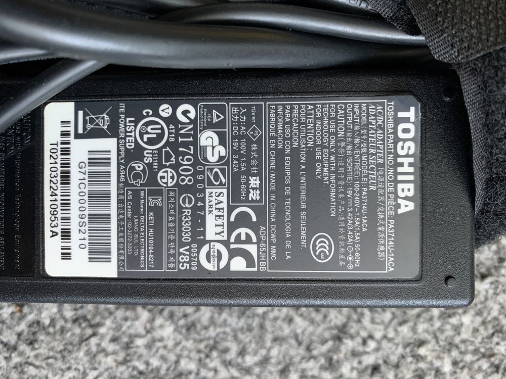 Zasilacz Toshiba ładowarka PA3714U-1ACA 19v 3.42A Satellite pro Qosmio