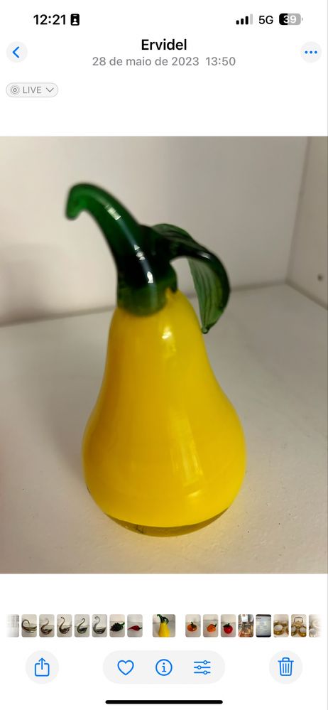 Conjunto de frutos em vidro