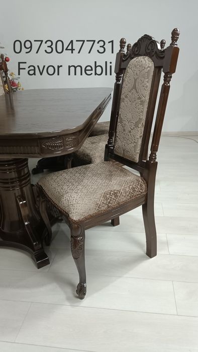 Стіл з масиву дерева бук