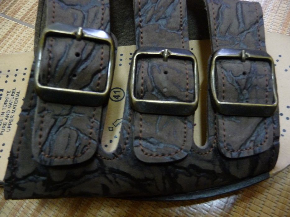 Импортные шлепанцы для пляжа и бассейна .