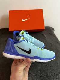 Nike Flex Supreme TR 5