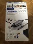 Dremel 3000 z mikrowiertlem szlifierka